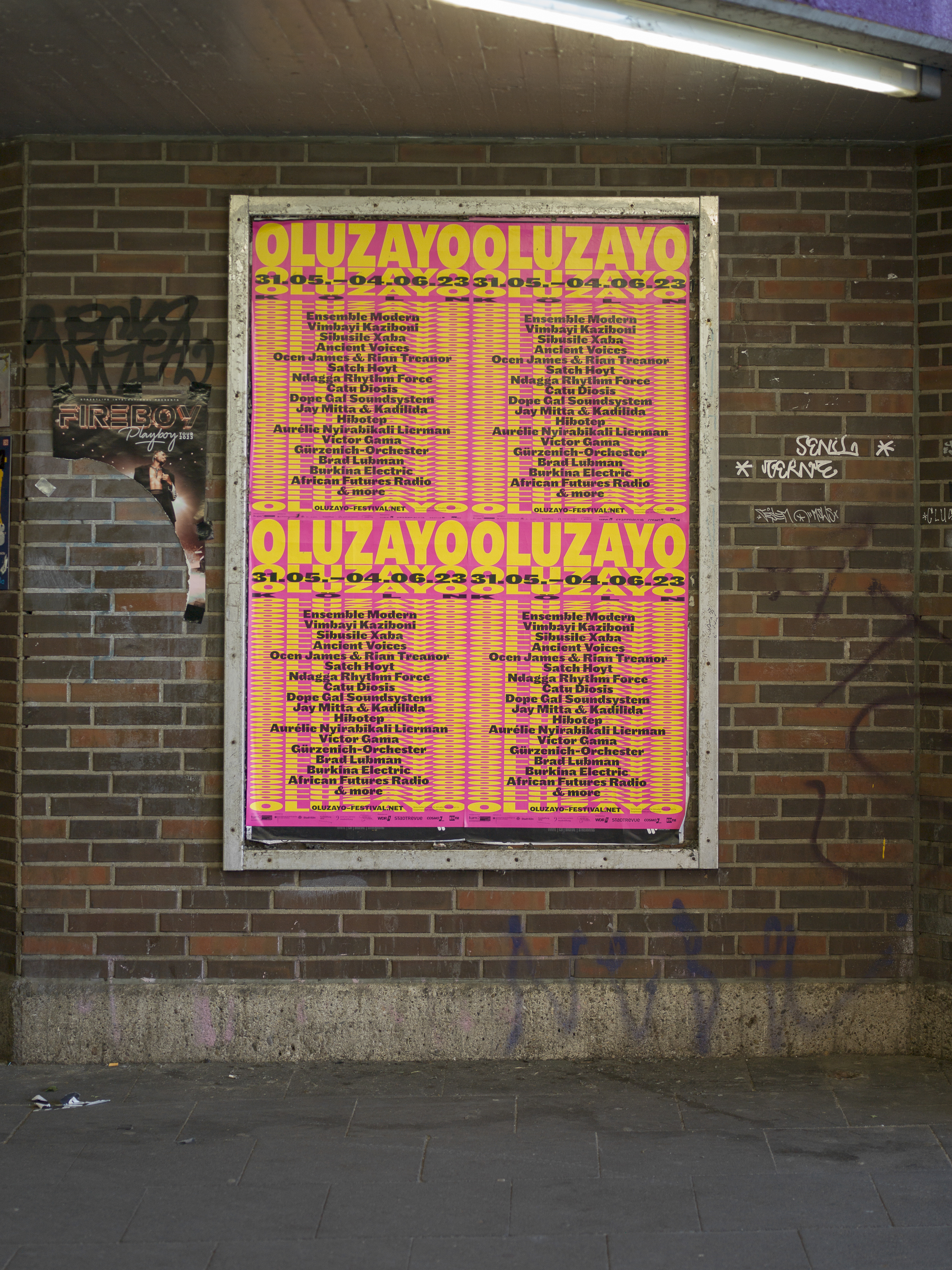 Daniel Angermann – OLUZAYO – OLUZAYO | Pantone | Plakat | Bunt | Typografie OLUZAYO | Pantone | Plakat | Bunt | Typografie
