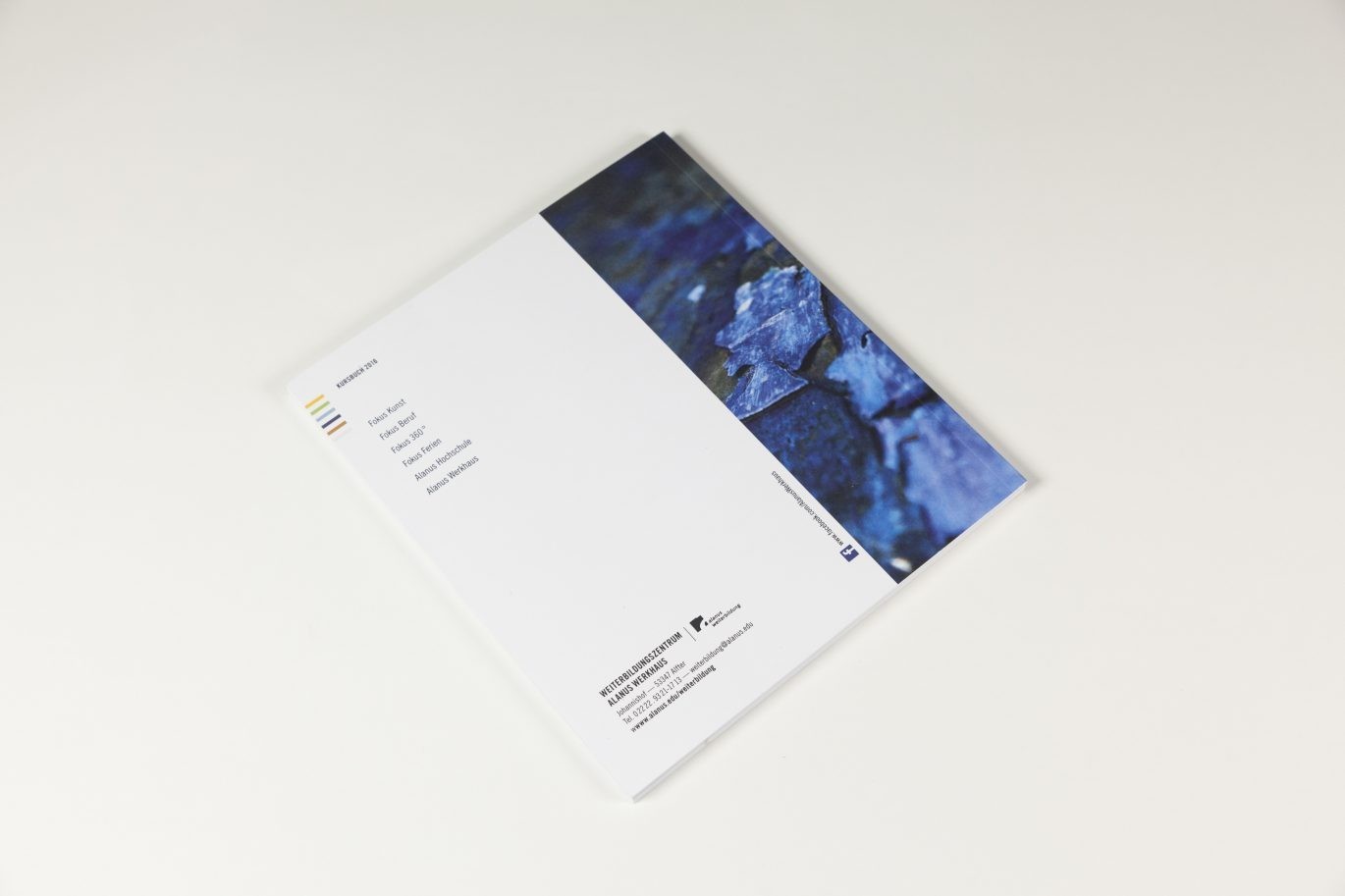 Büro Freiheit – Alanus Weiterbildungs- und Tagungszentrum – Rückseite | Kursbuch | Weiterbildungszentrum | Editorial Design Rückseite | Kursbuch | Weiterbildungszentrum | Editorial Design