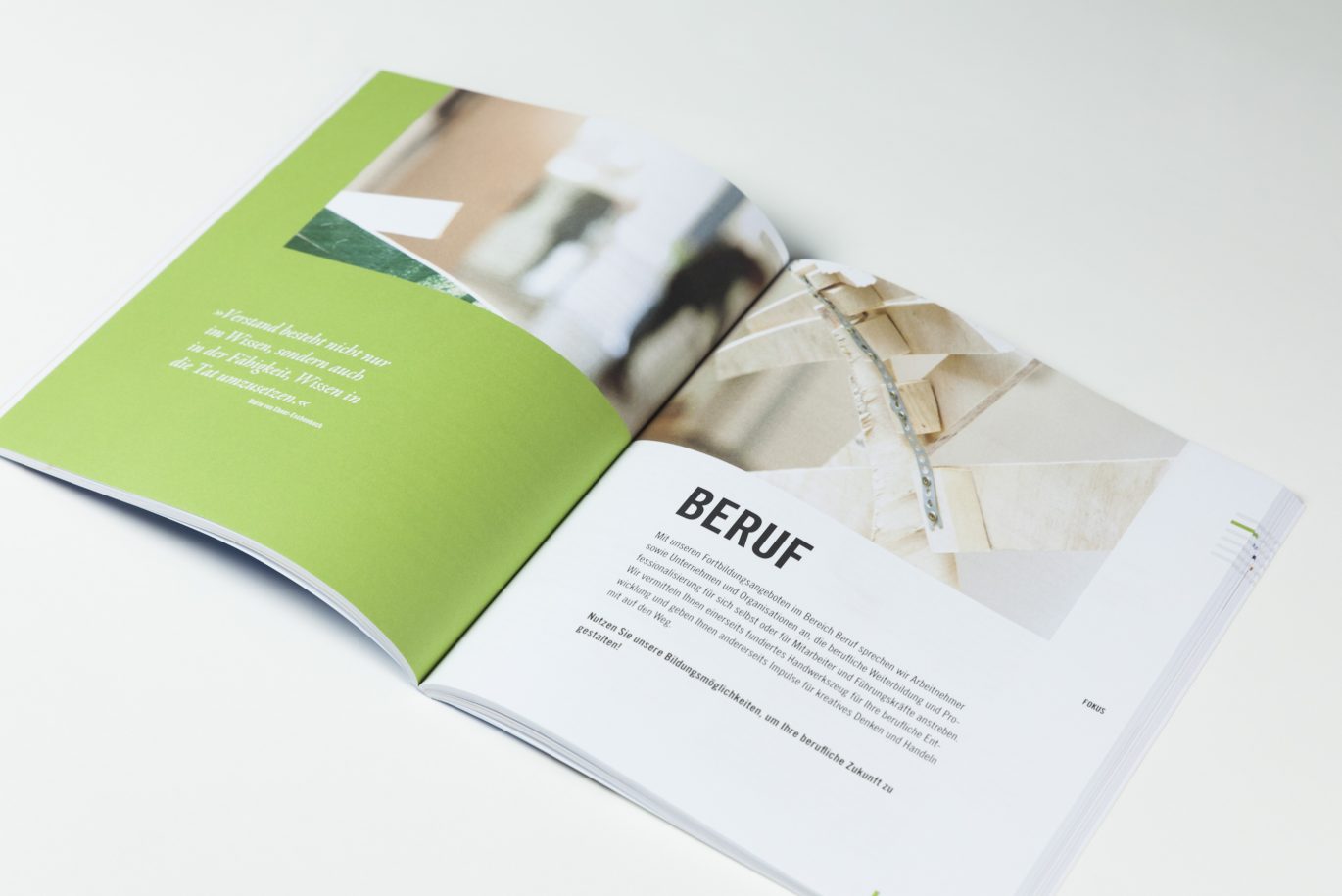 Büro Freiheit – Alanus Weiterbildungs- und Tagungszentrum – Doppelseite | Kursbuch | Weiterbildungszentrum | Editorial Design | Publikation Doppelseite | Kursbuch | Weiterbildungszentrum | Editorial Design | Publikation